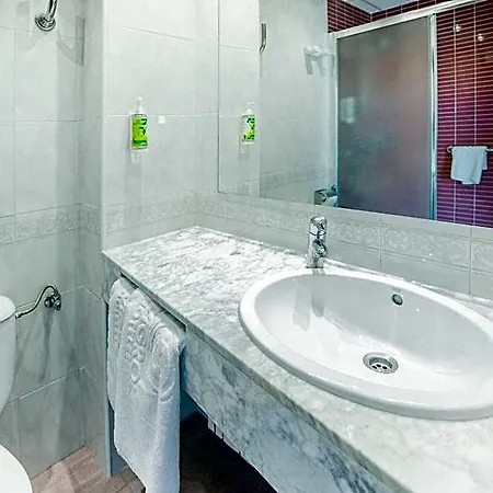 מלון Servigroup Venus 3*
